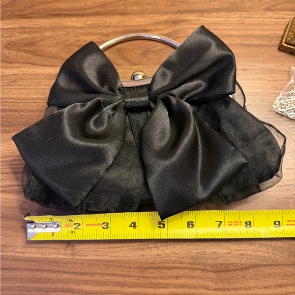 BNIP Adorable Satin Bow Evening bag-Black - Picture 7 of 10